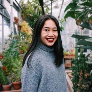 Meet your Posher, Simone